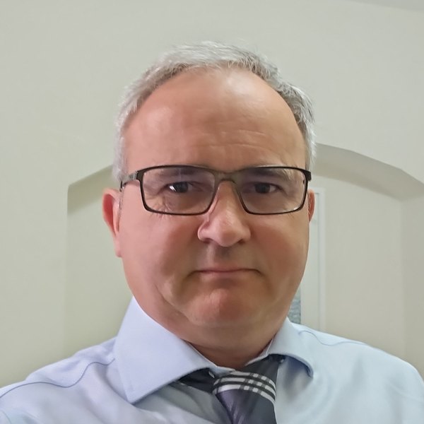 Simon Evans